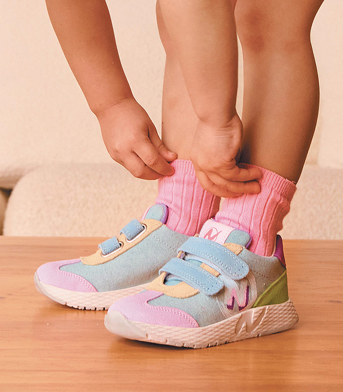 Nouvelle collection printemps-été chaussures à scratch