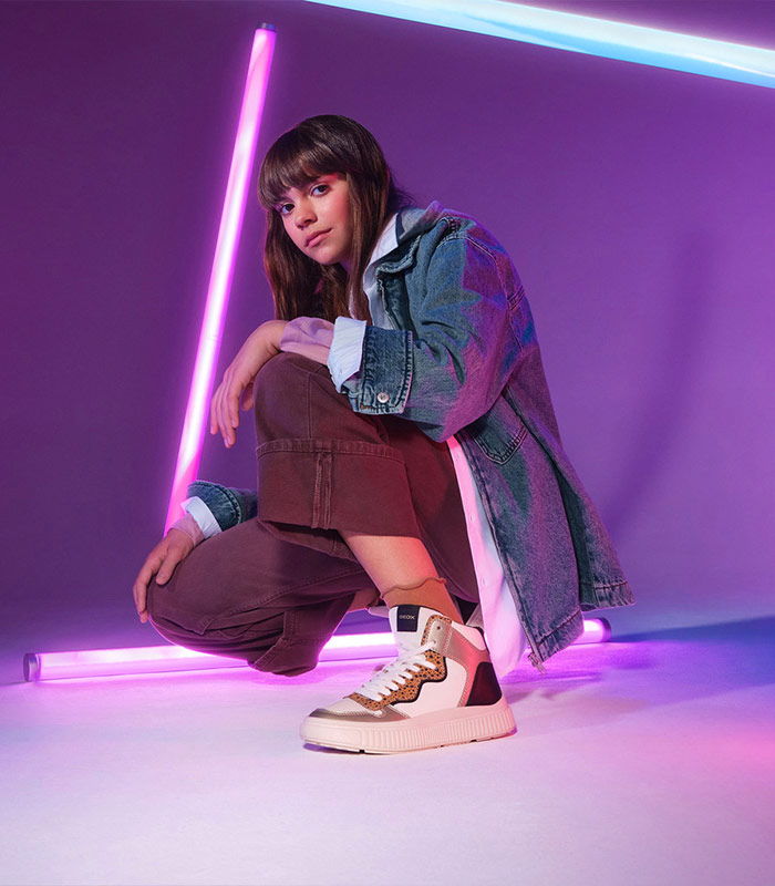 Collection printemps-été Bottines à lacets et scratch enfant