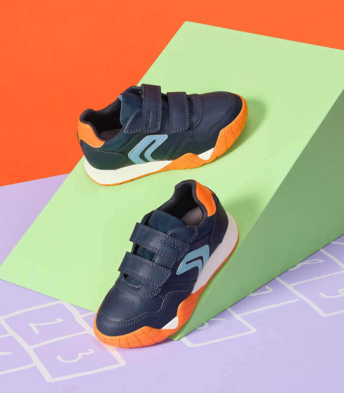 Collection printemps-été baskets à scratch